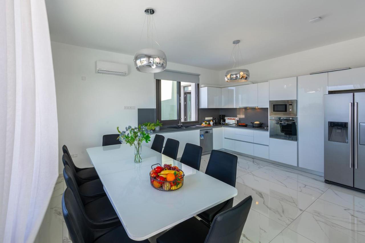 Villa Pleiades Пафос Екстериор снимка