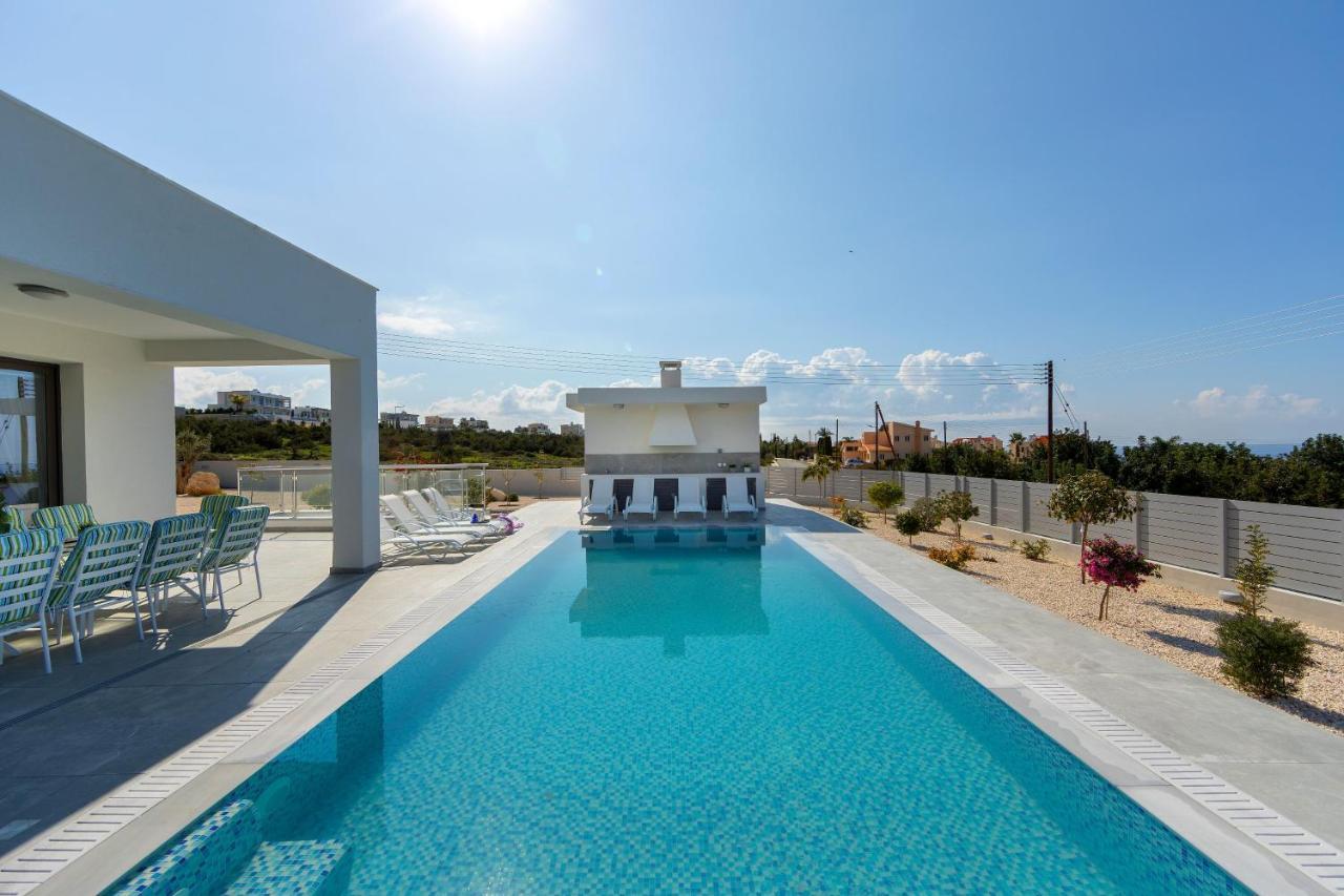 Villa Pleiades Пафос Екстериор снимка