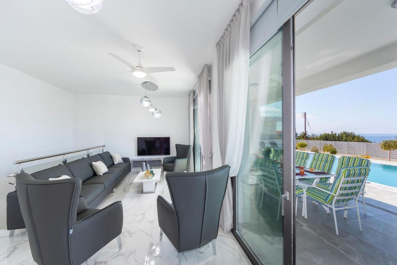 Villa Pleiades Пафос Екстериор снимка