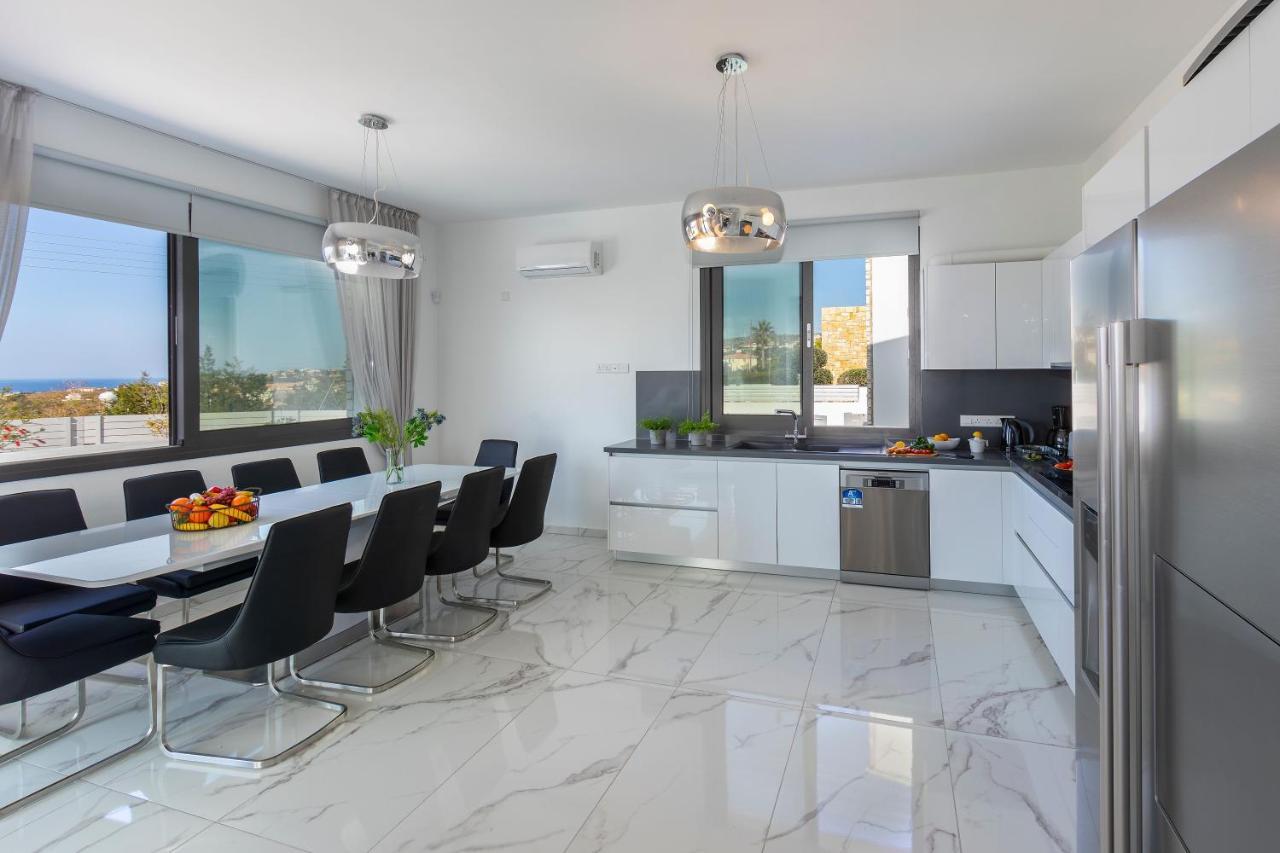 Villa Pleiades Пафос Екстериор снимка