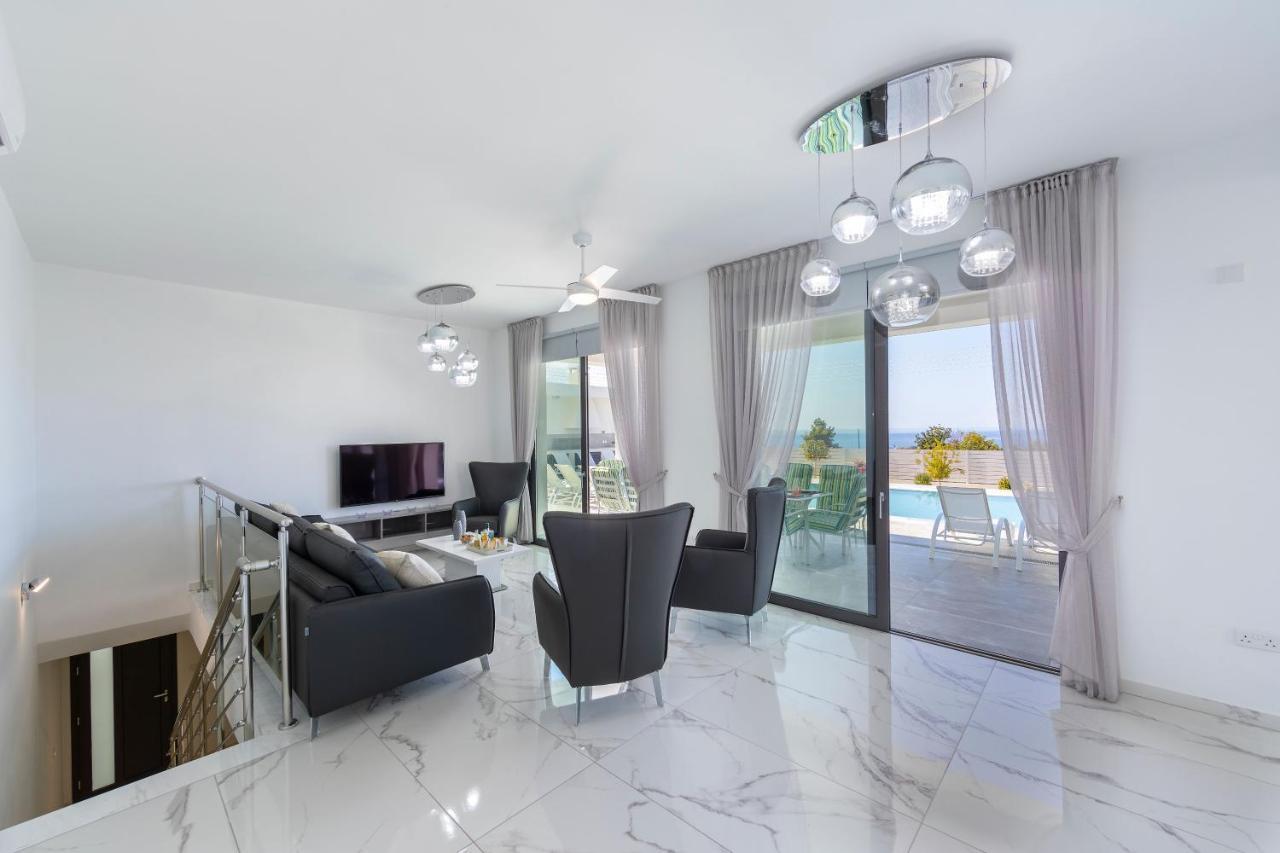 Villa Pleiades Пафос Екстериор снимка