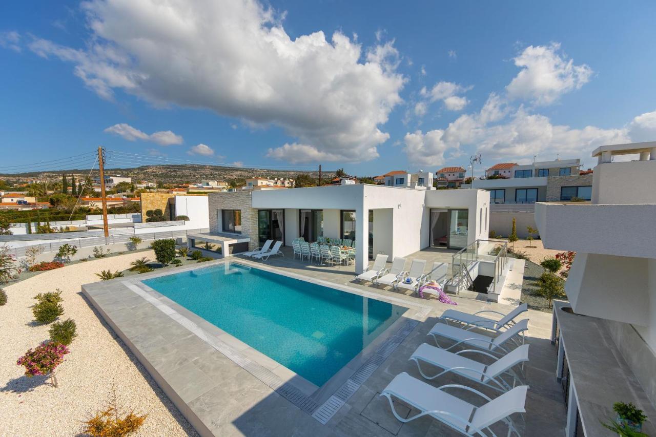 Villa Pleiades Пафос Екстериор снимка