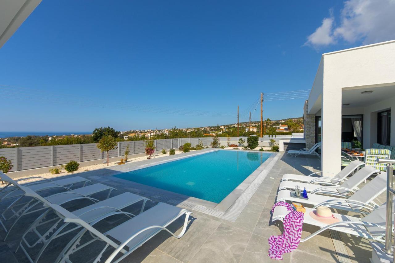 Villa Pleiades Пафос Екстериор снимка