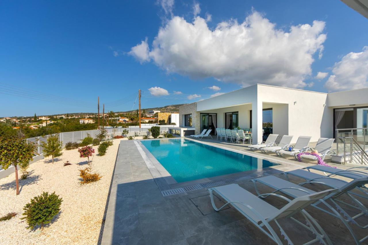 Villa Pleiades Пафос Екстериор снимка