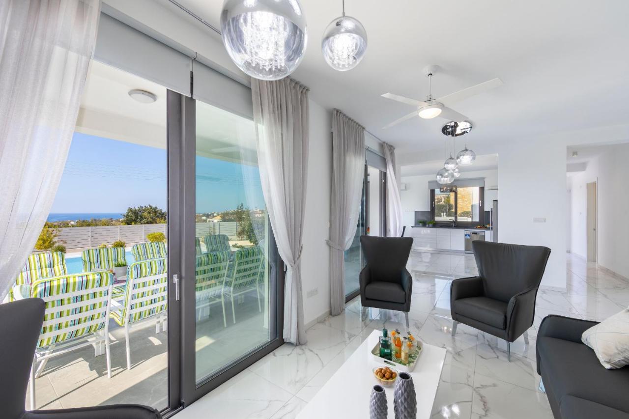 Villa Pleiades Пафос Екстериор снимка