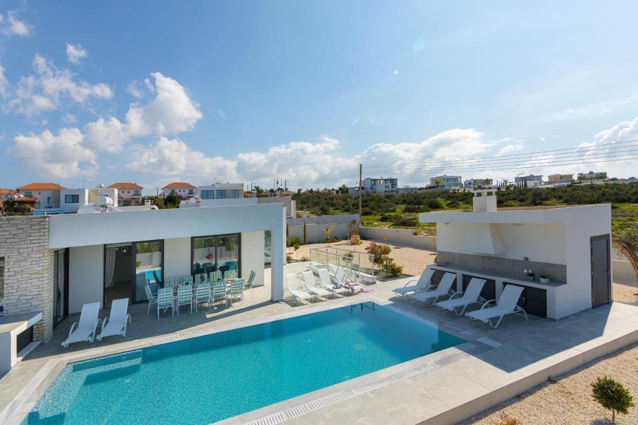 Villa Pleiades Пафос Екстериор снимка